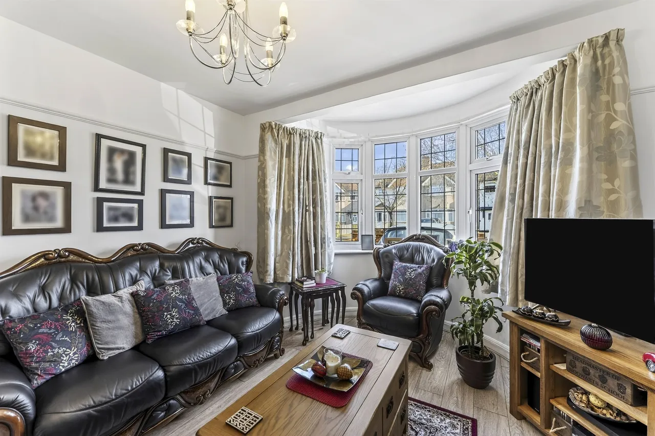 Rutland Drive, Morden, photo 4