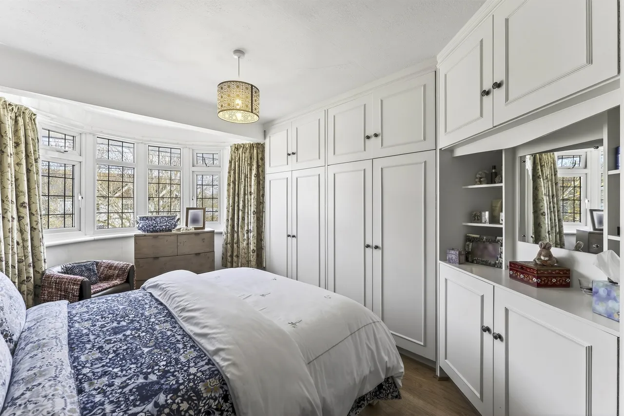 Rutland Drive, Morden, photo 12