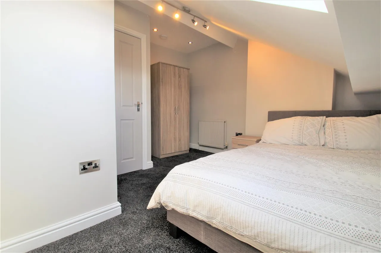 Cross Chapel Street, Headingley, LS6, photo 10