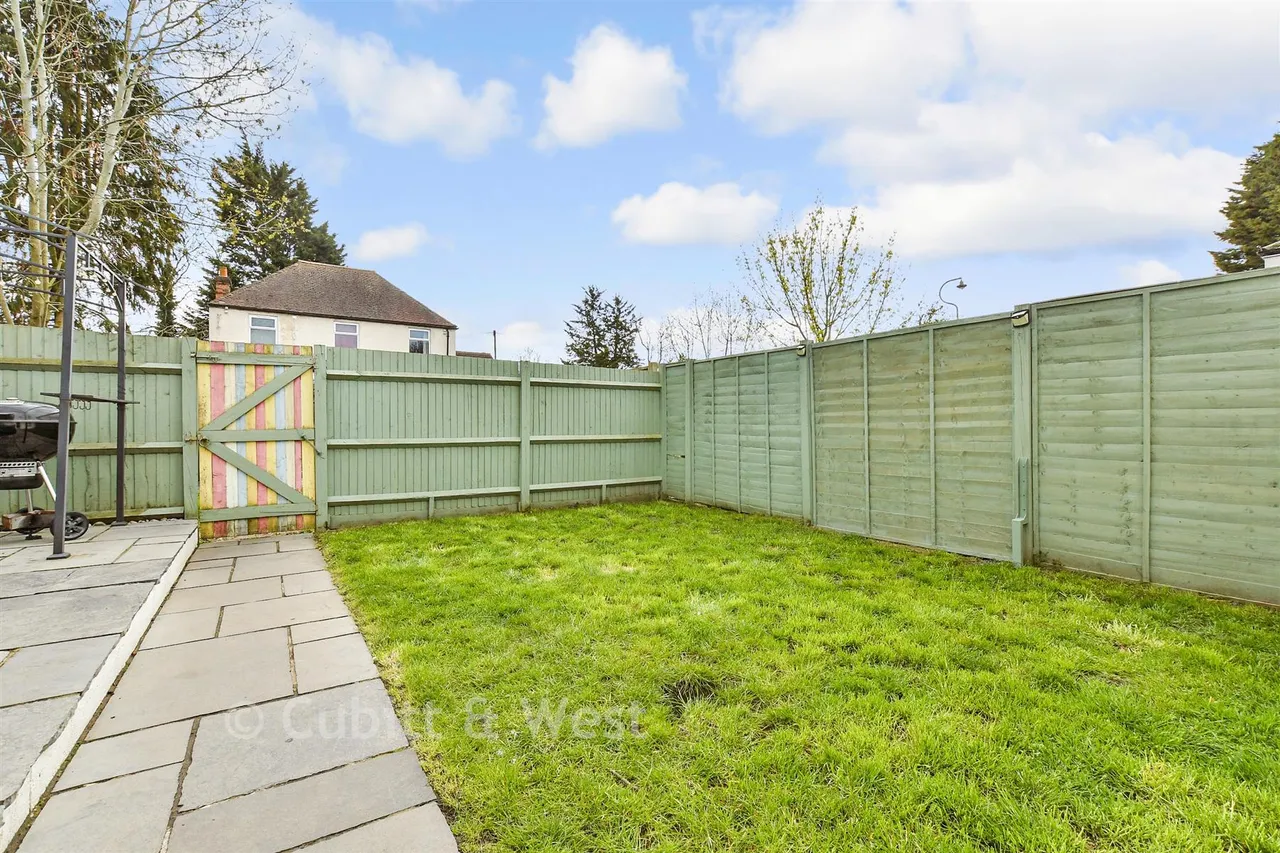 Kingston Road, Leatherhead, KT22, photo 11