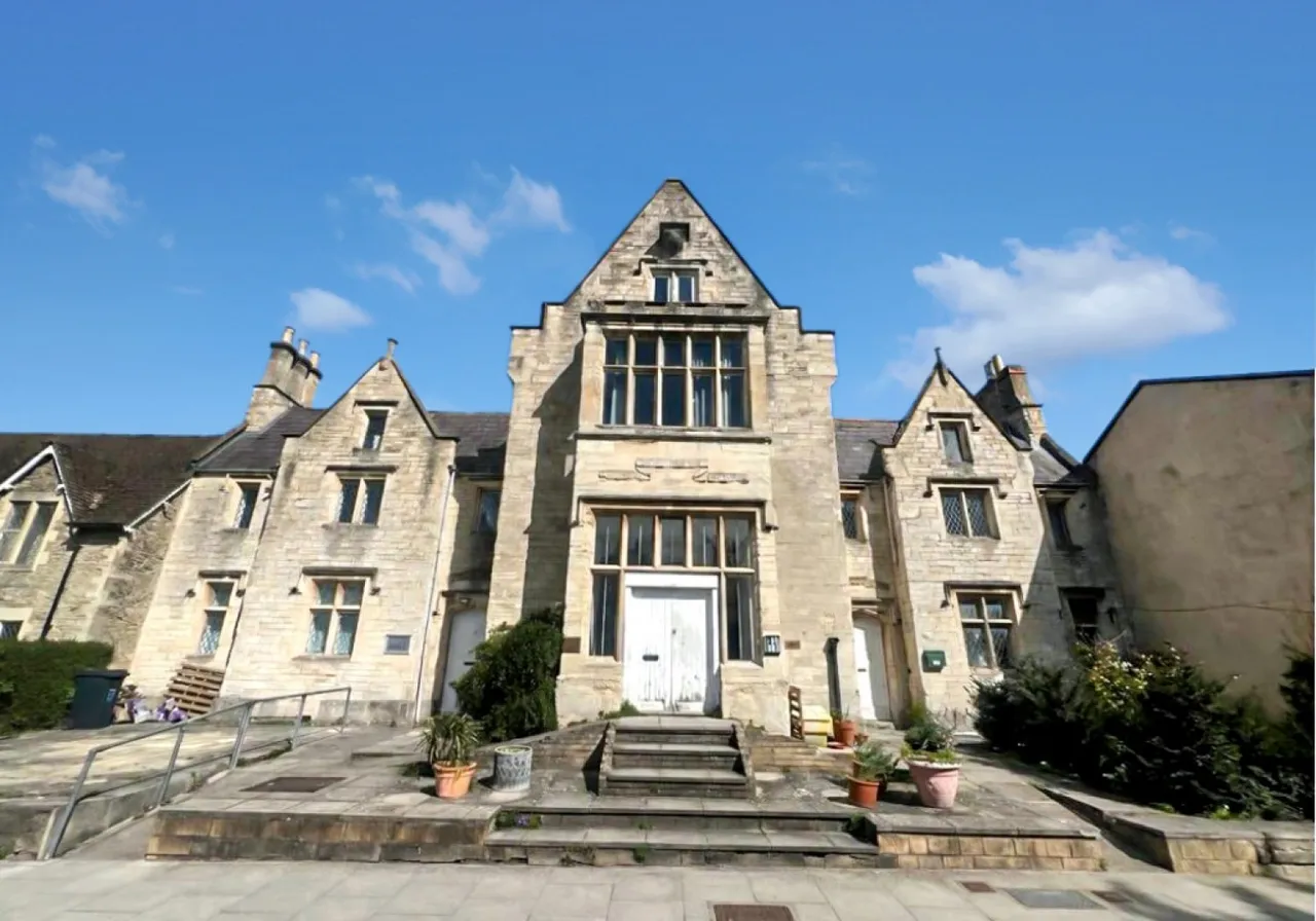 1 bed flat for sale — Church Street, Trowbridge