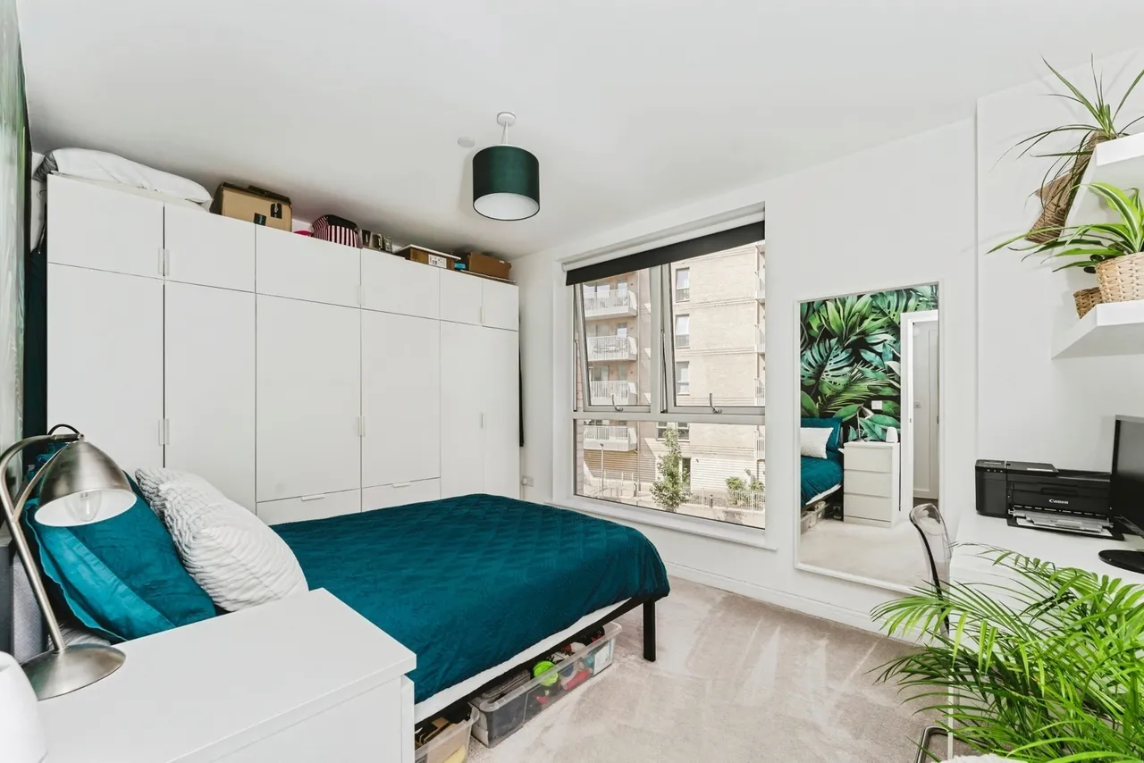 Clarkson Crescent, London, E17, photo 11