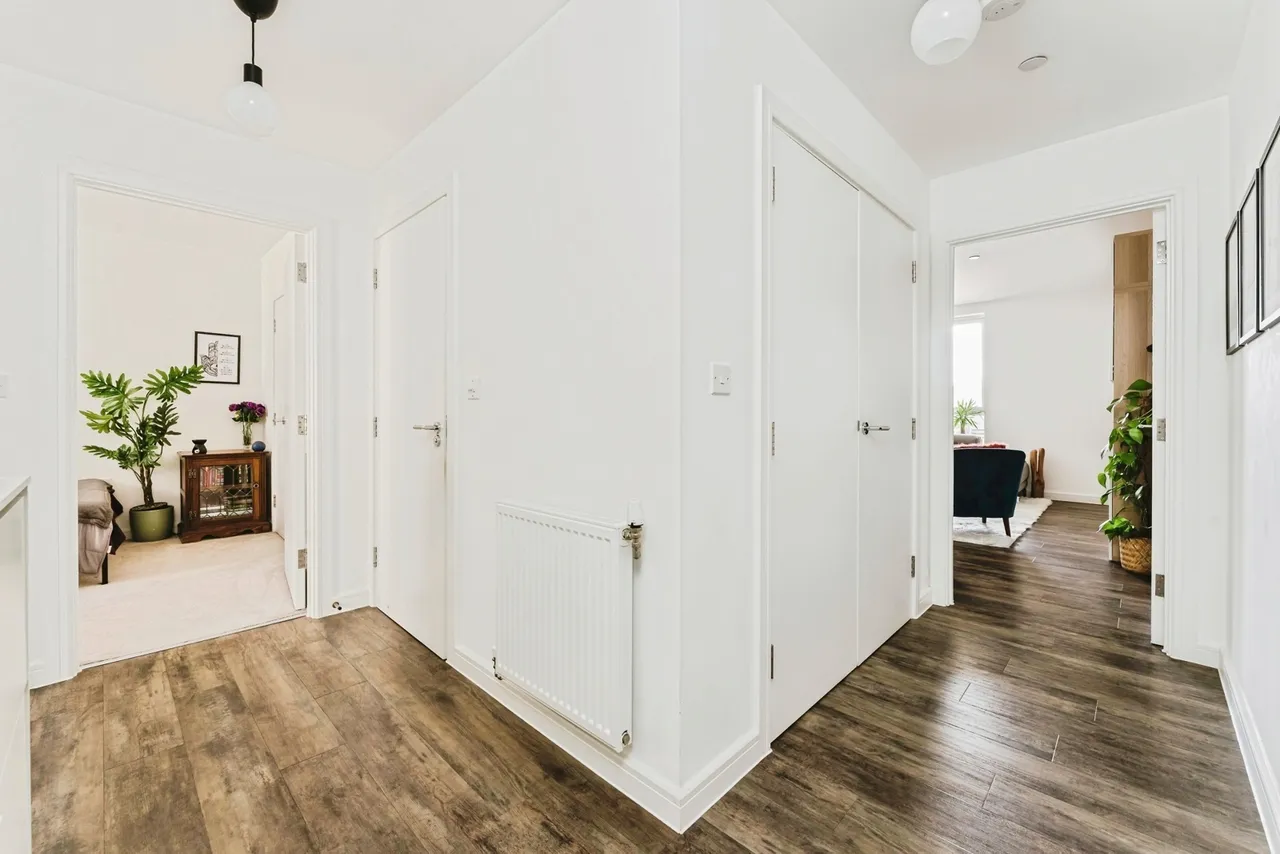 Clarkson Crescent, London, E17, photo 15