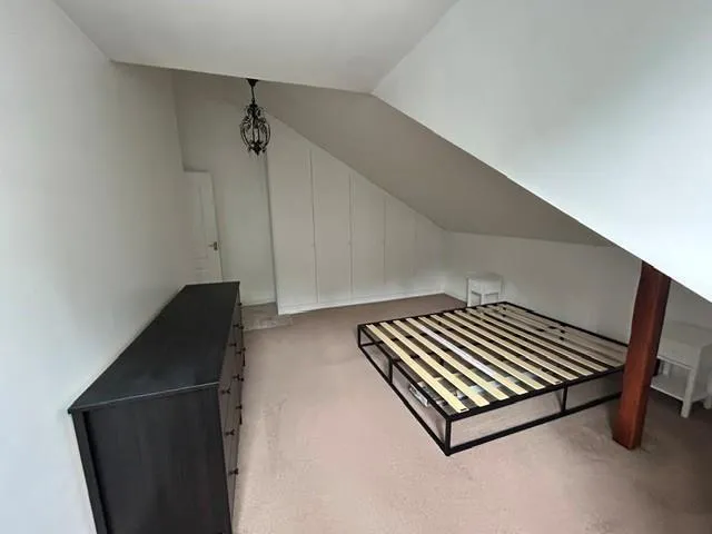 Iona Crescent, Cippenham, photo 6