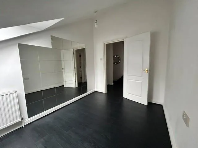 Iona Crescent, Cippenham, photo 9