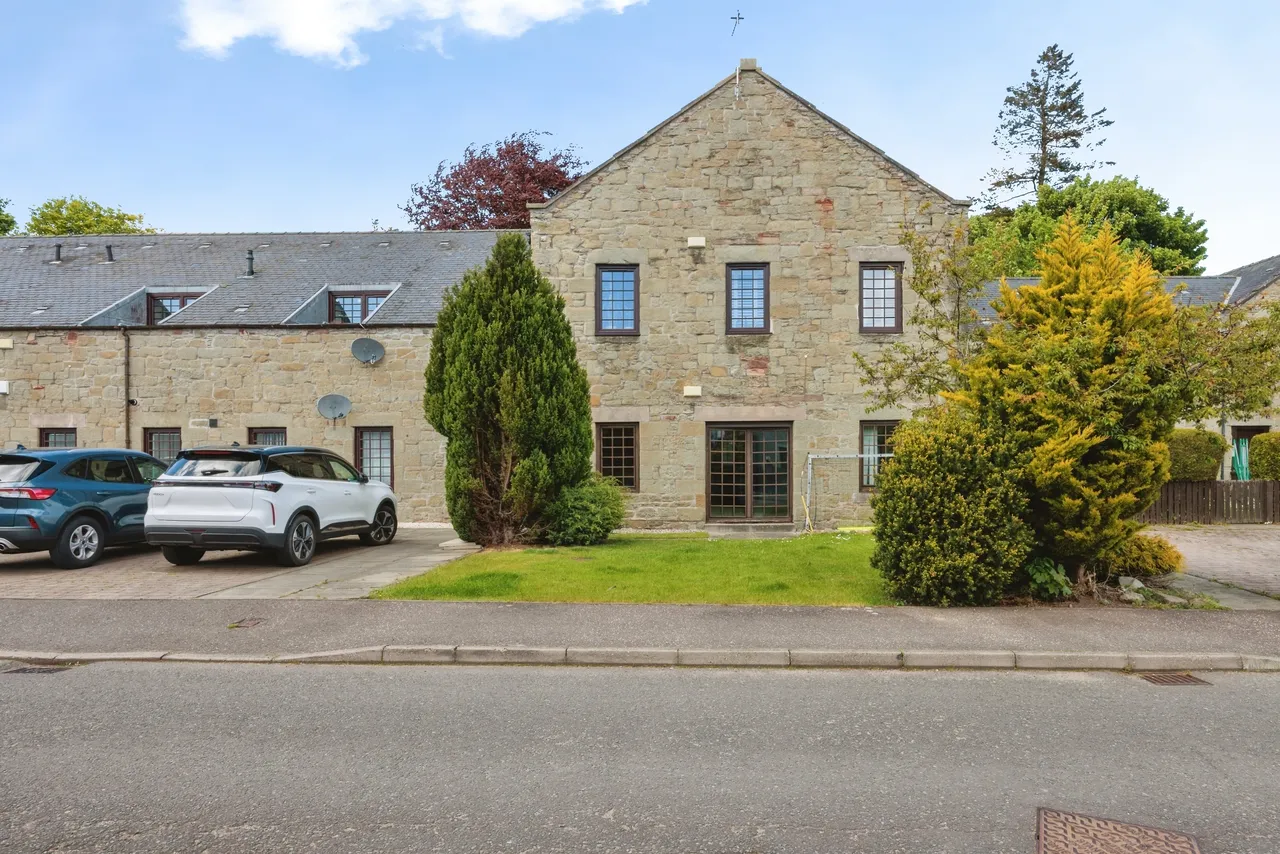 3 bed flat for sale — Heron Rise, Dundee