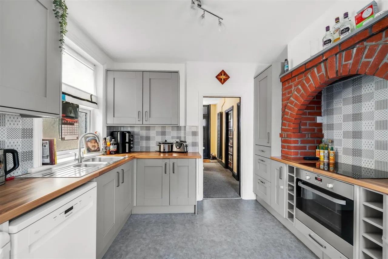 Springfield Road, Swanage, BH19, photo 3