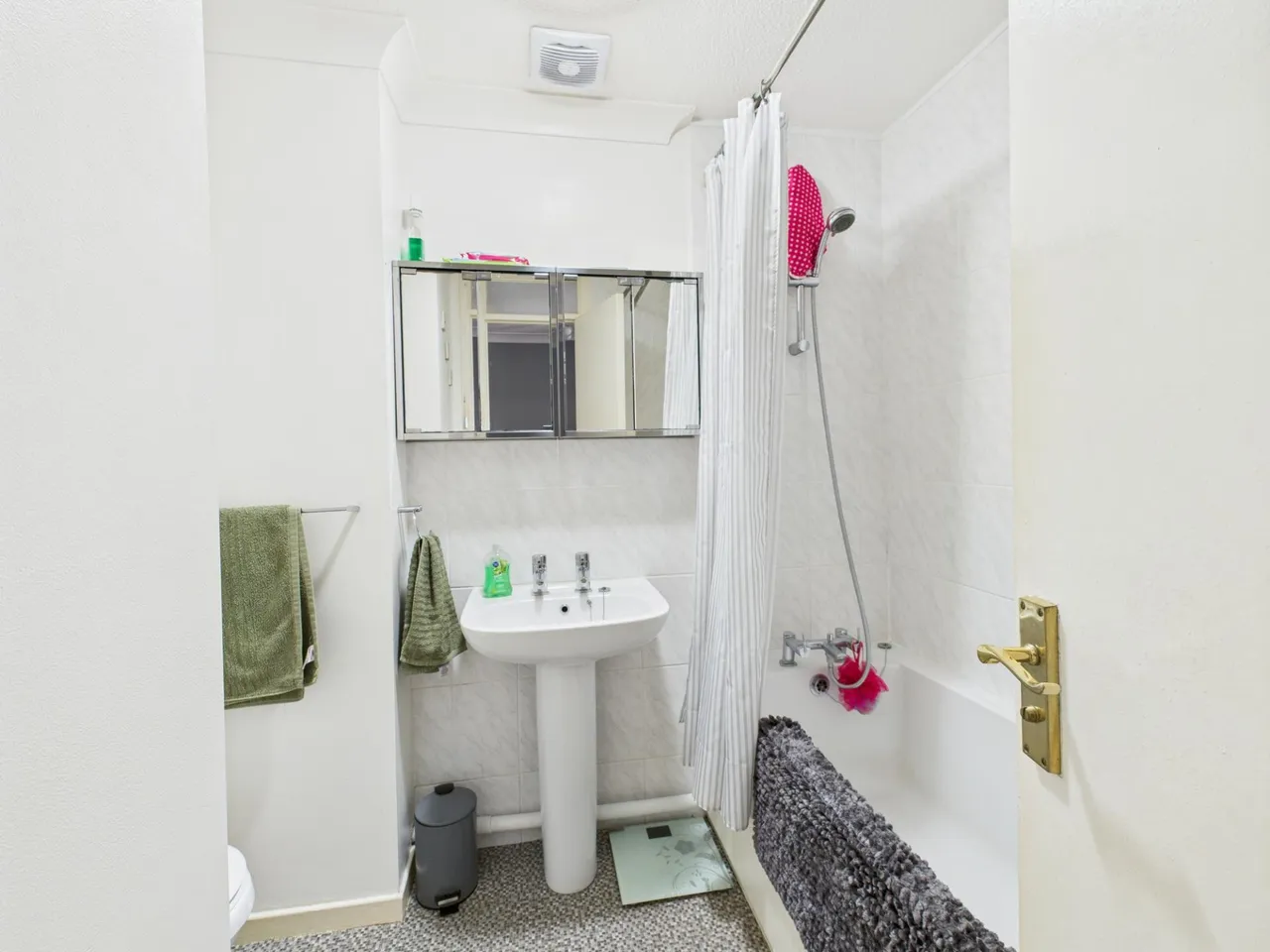 Howard View, Basingstoke, RG22, photo 7