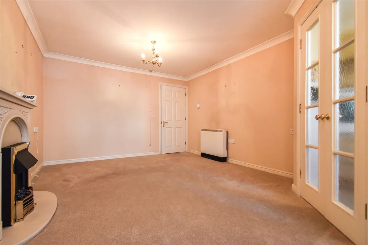 Windsor Way, Aldershot, Hampshire, GU11 1HZ, photo 7