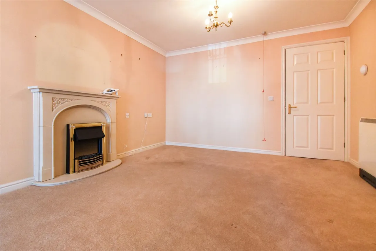 Windsor Way, Aldershot, Hampshire, GU11 1HZ, photo 11