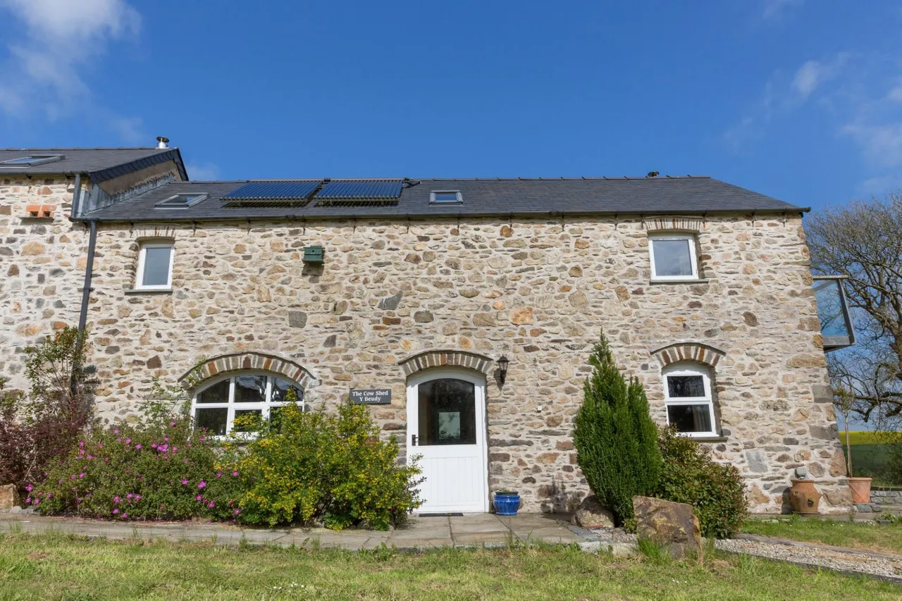 3 bed barn conversion for sale, Pen Y Cwm, Haverfordwest, SA62