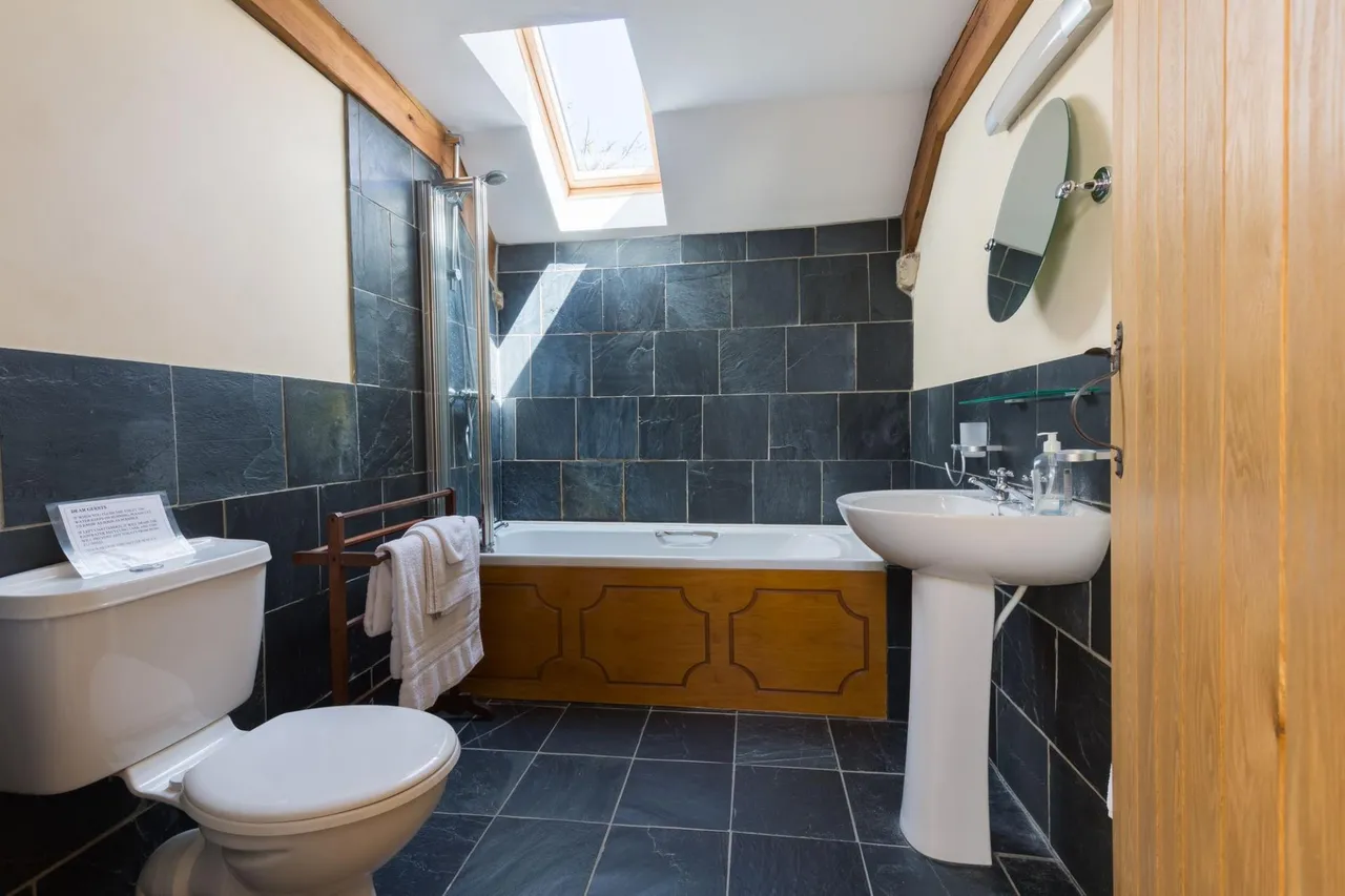 Pen Y Cwm, Haverfordwest, SA62, photo 8
