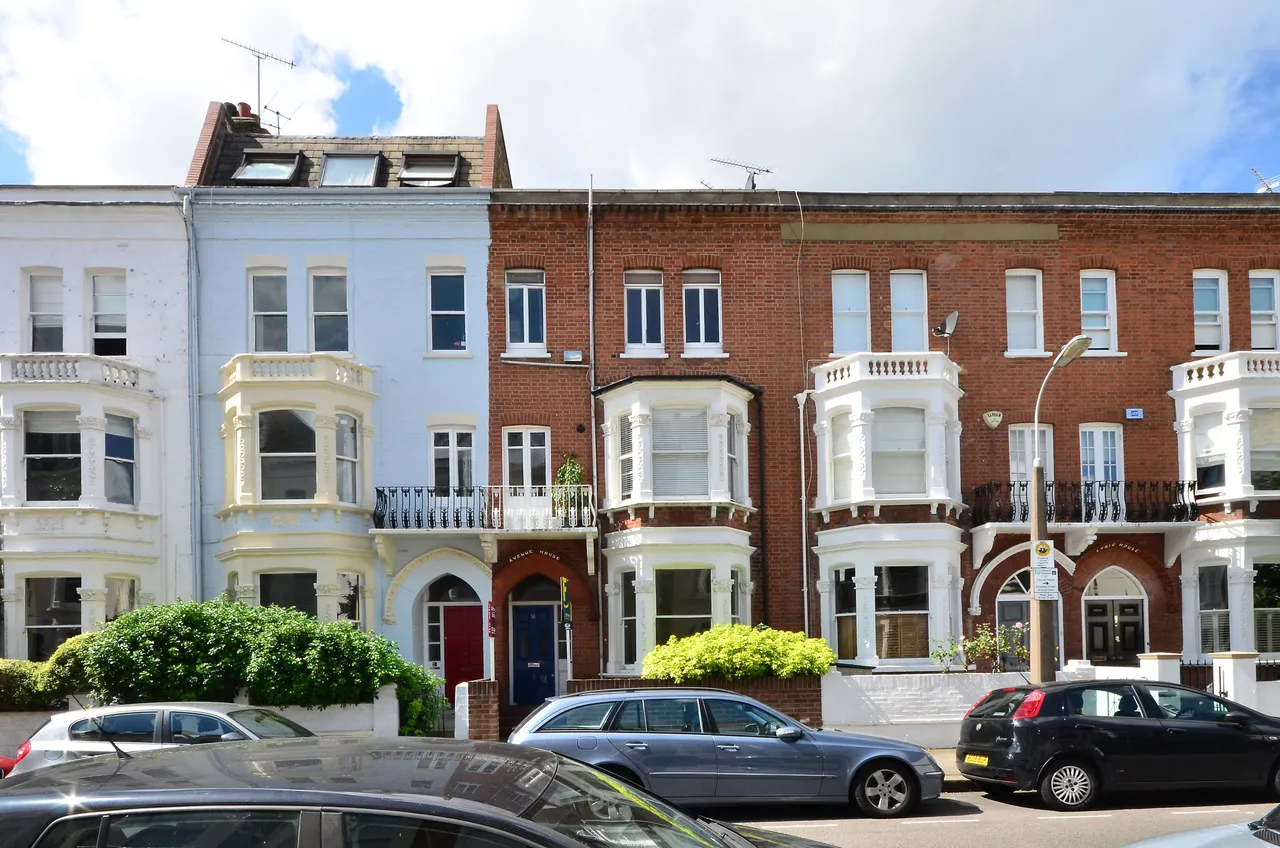 1 bed flat to rent — 56a Waldemar Avenue, London