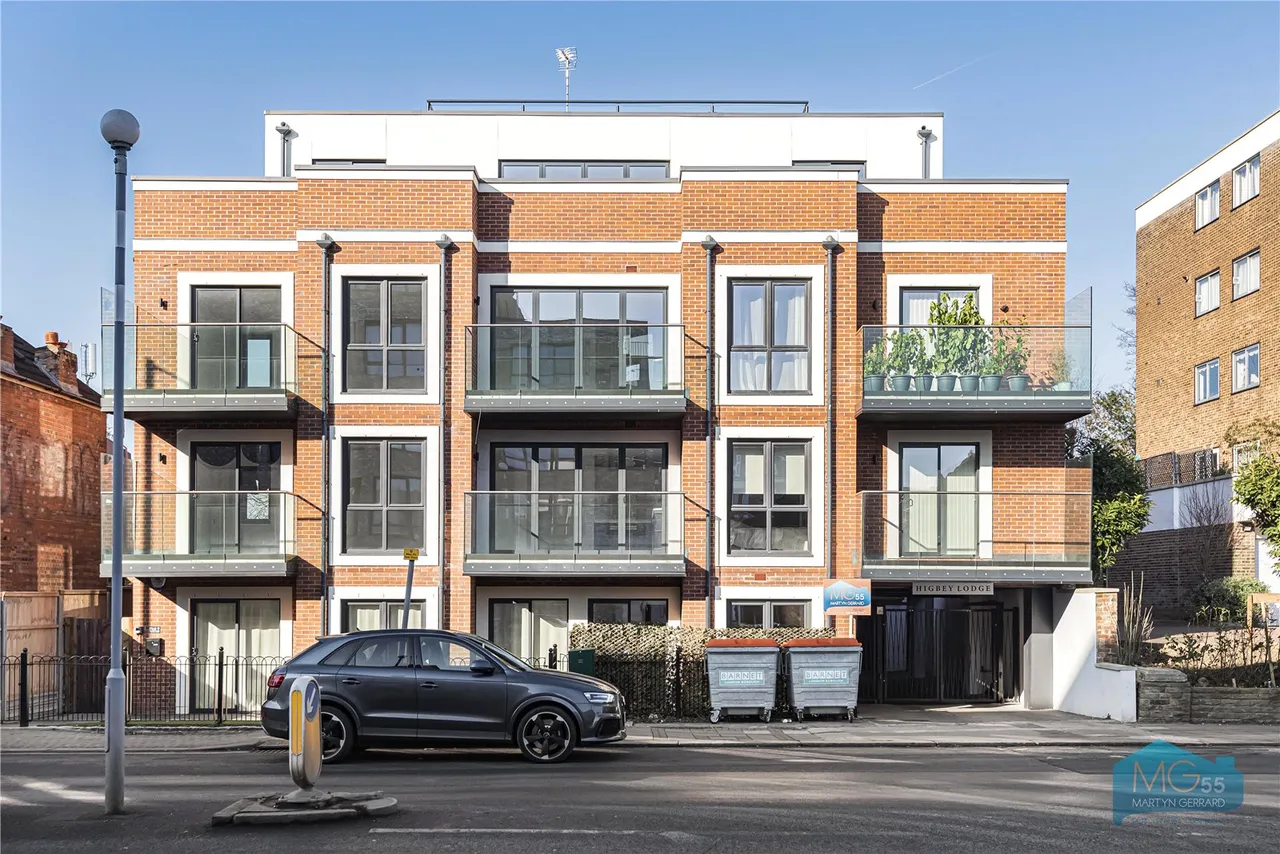 4 bed flat to rent, Oakleigh Road North, Whetstone, N20