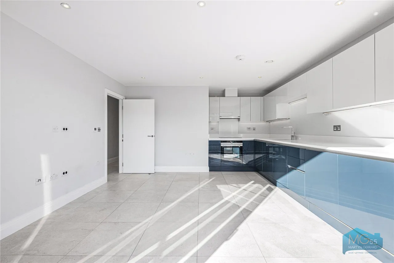 Oakleigh Road North, Whetstone, N20, photo 10