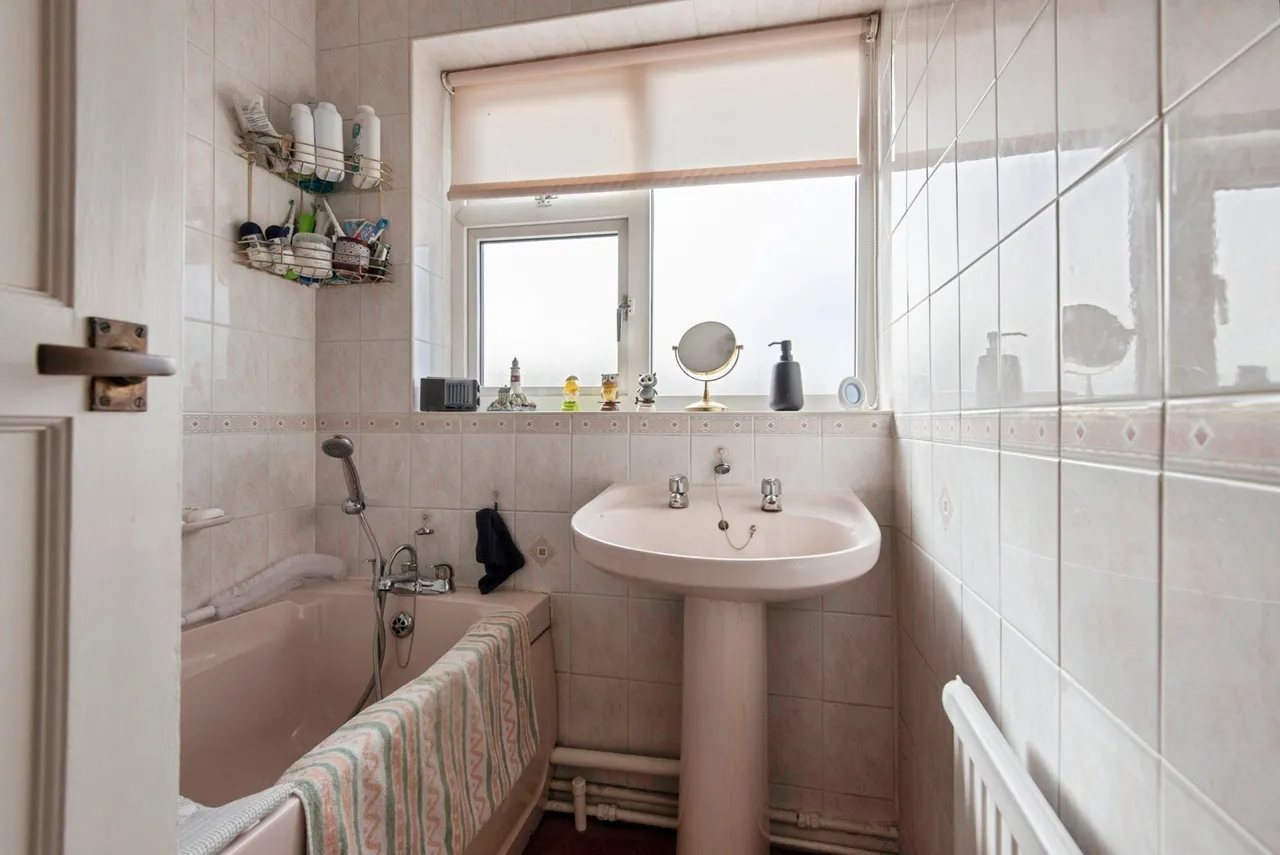 Thatchers End, Hitchin, SG4, photo 25