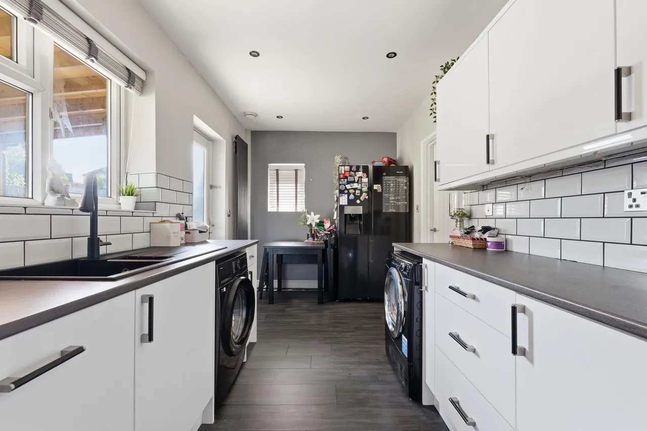 Fitzwilliam Road, Rotherham, S65, photo 8