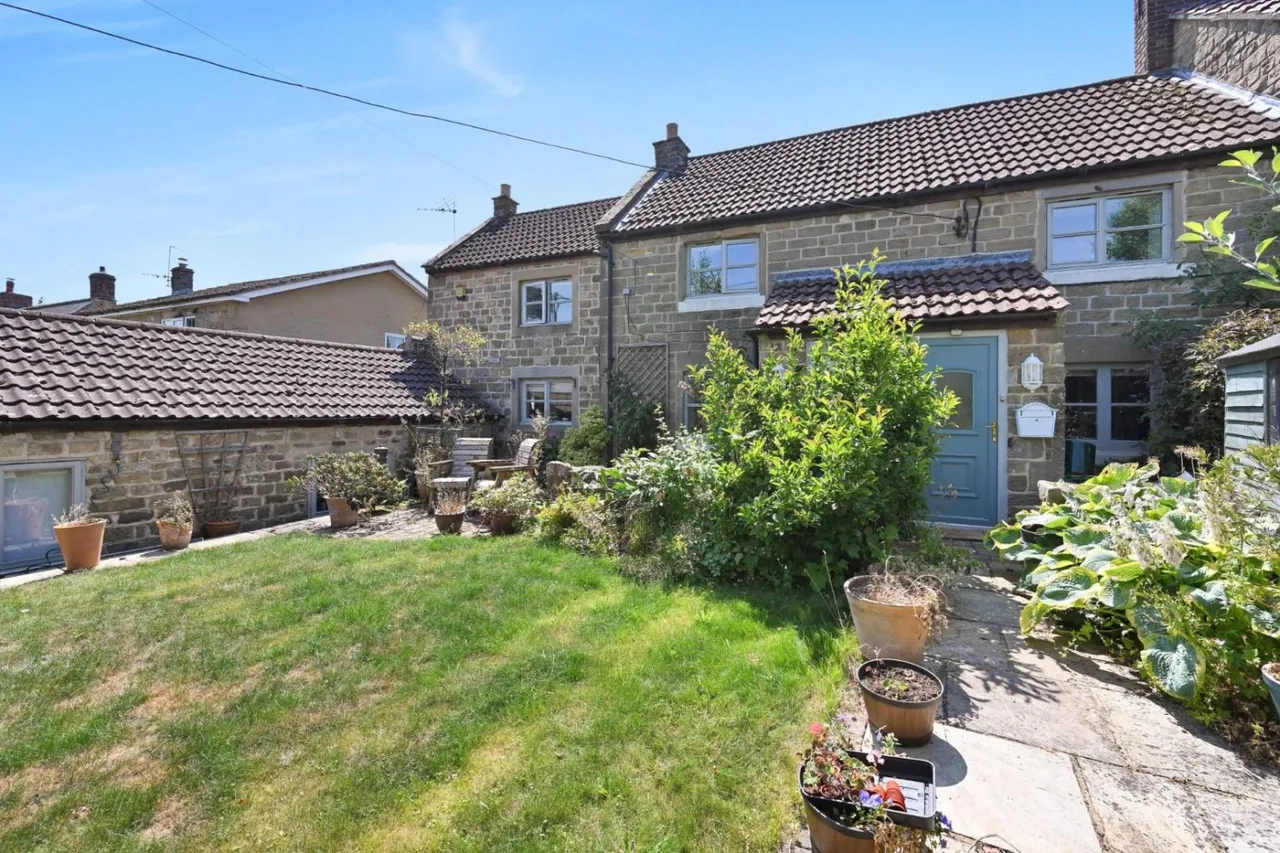 3 bed house for sale — Primrose Cottages Grewelthorpe, Ripon