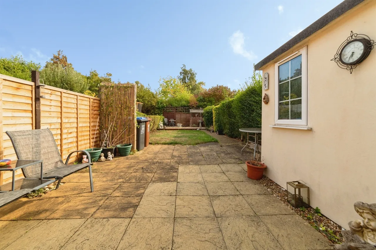 Handside Lane, Welwyn Garden City, AL8, photo 15