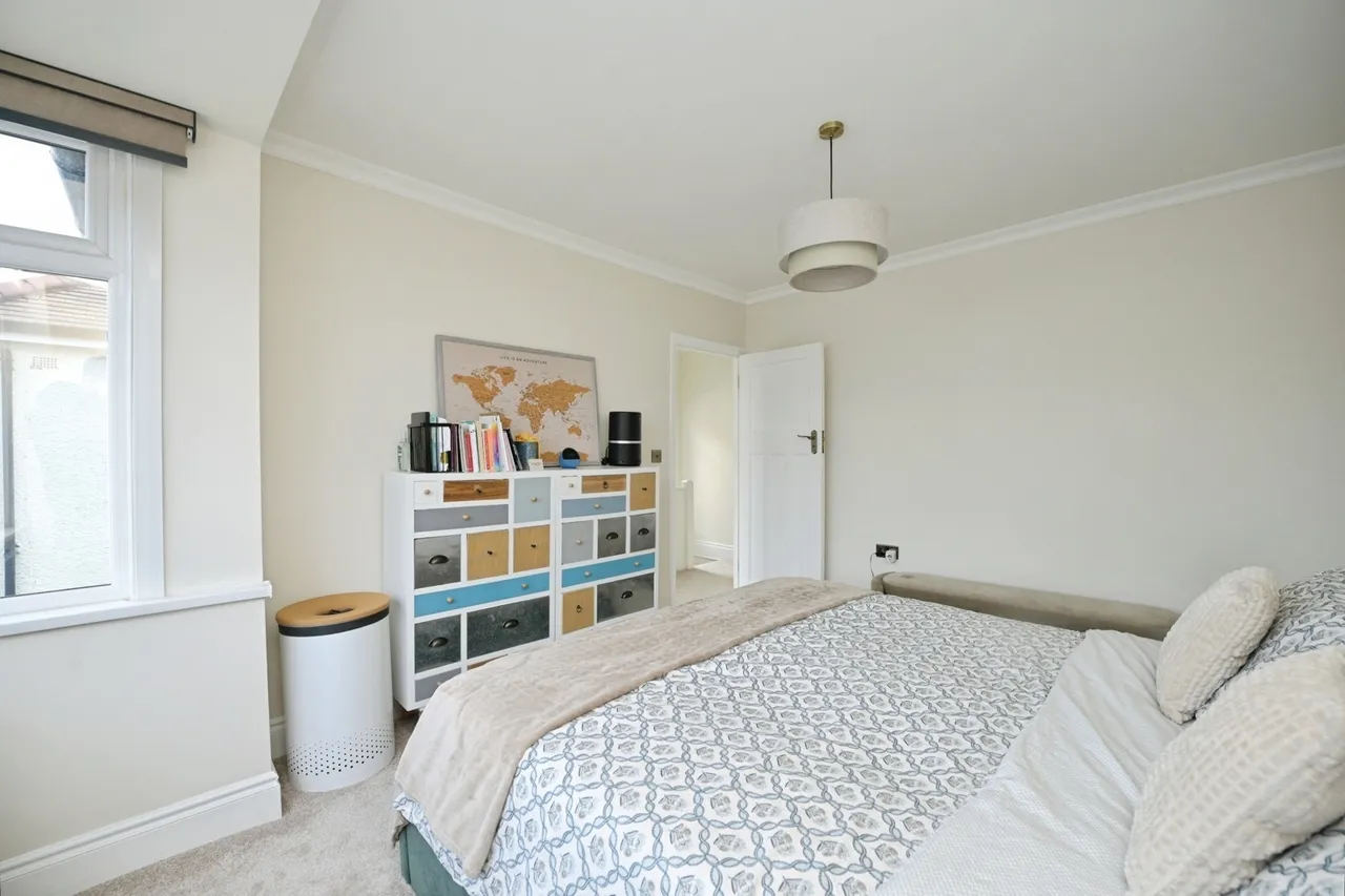 Essex Road, Romford, RM7, photo 12