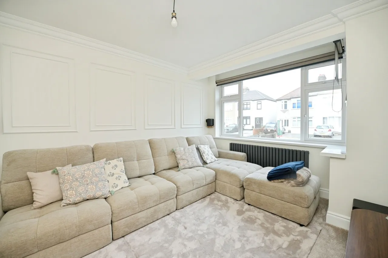 Essex Road, Romford, RM7, photo 2