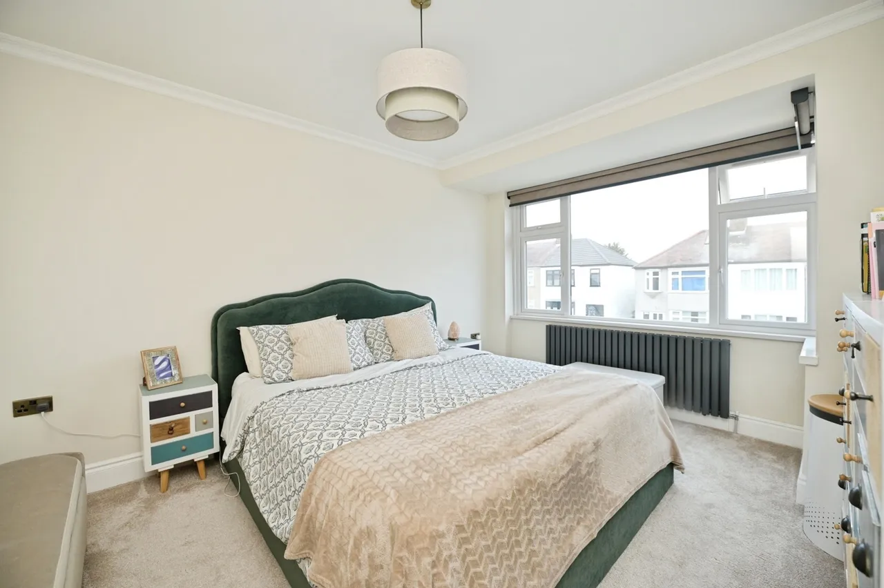 Essex Road, Romford, RM7, photo 14