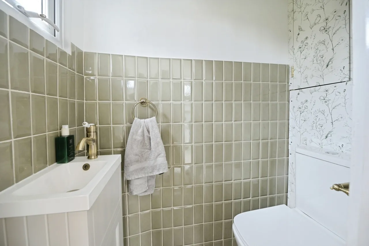 Essex Road, Romford, RM7, photo 9