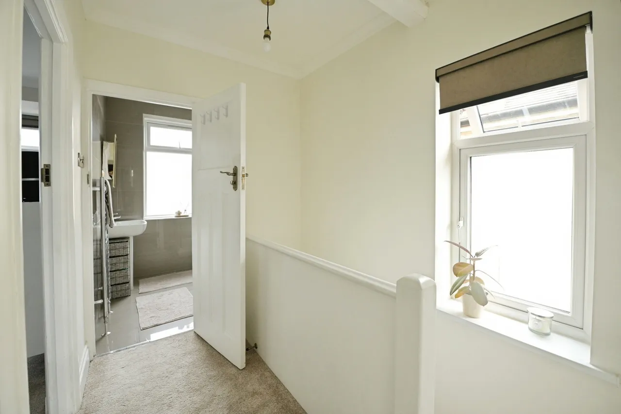 Essex Road, Romford, RM7, photo 11
