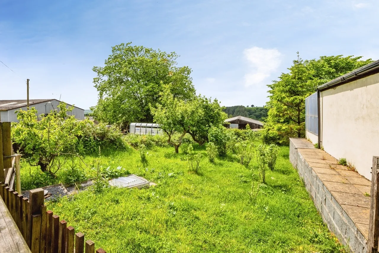 Coed Y Bryn, Llandysul, SA44, photo 23