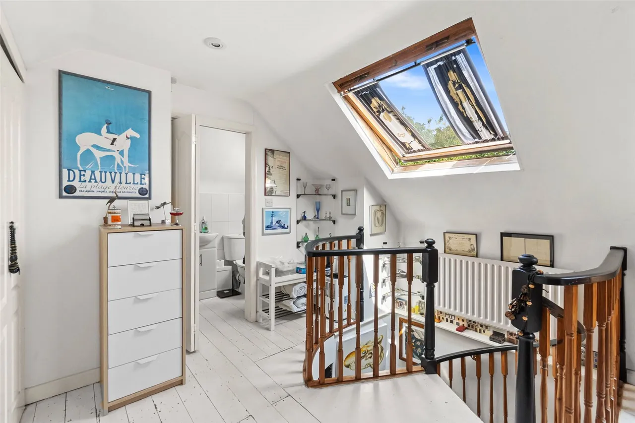 Willow Way, Sunbury, TW16 6BT, photo 11