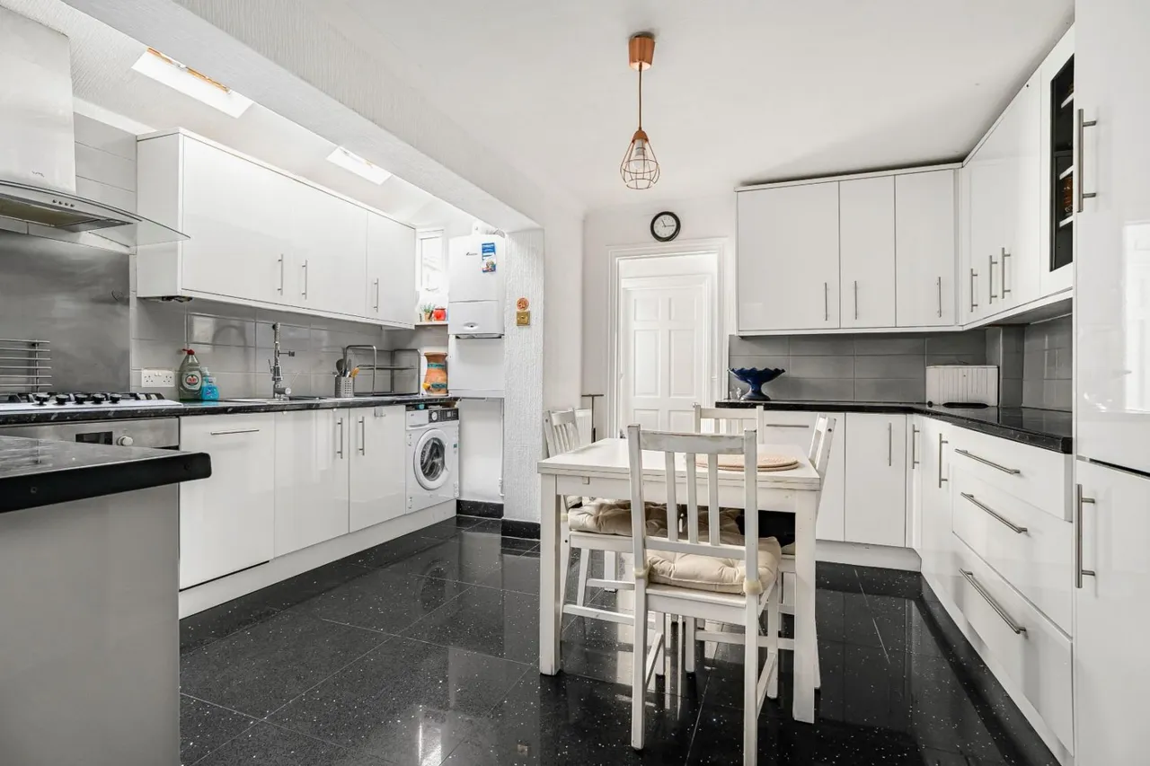 New City Road, Plaistow, London, E13 9PX, photo 11
