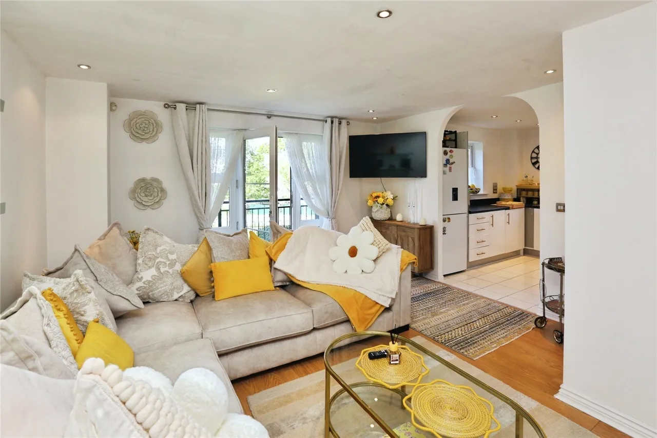 White's Way, Hedge End, SO30, photo 3