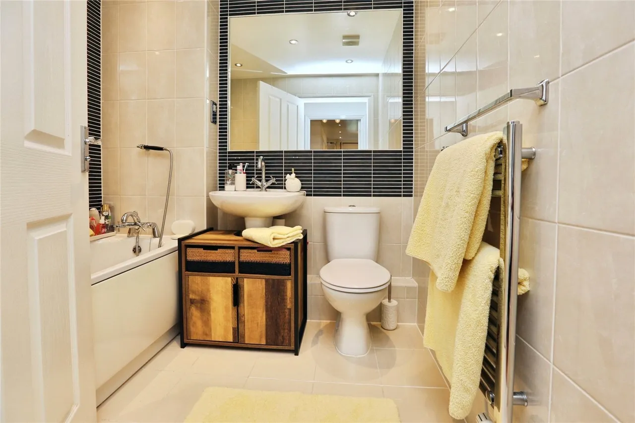 White's Way, Hedge End, SO30, photo 12