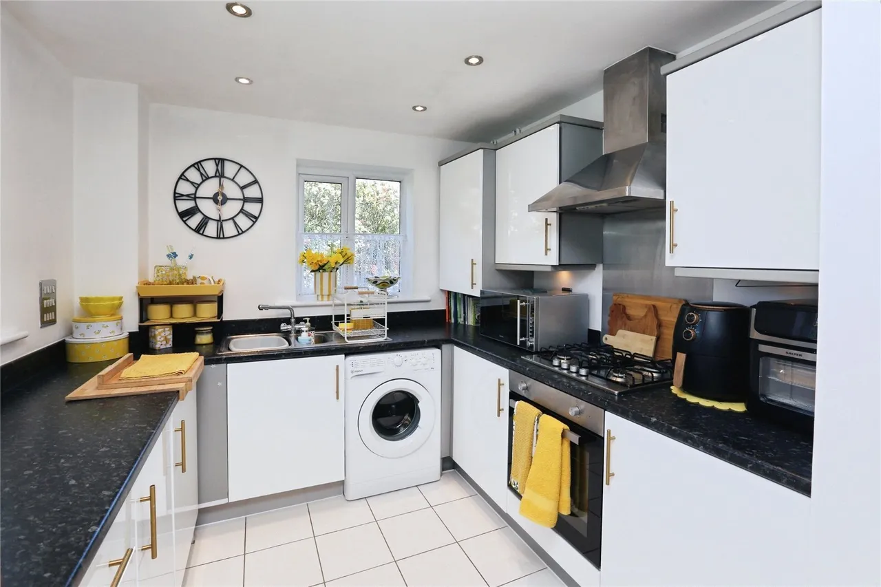 White's Way, Hedge End, SO30, photo 10