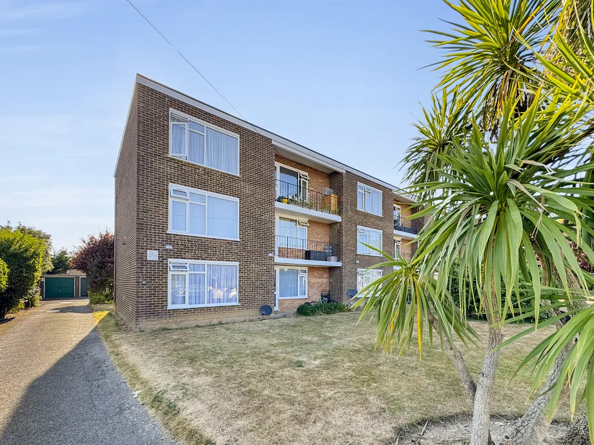 1 bed flat for sale, Wallace Avenue, Worthing, BN11
