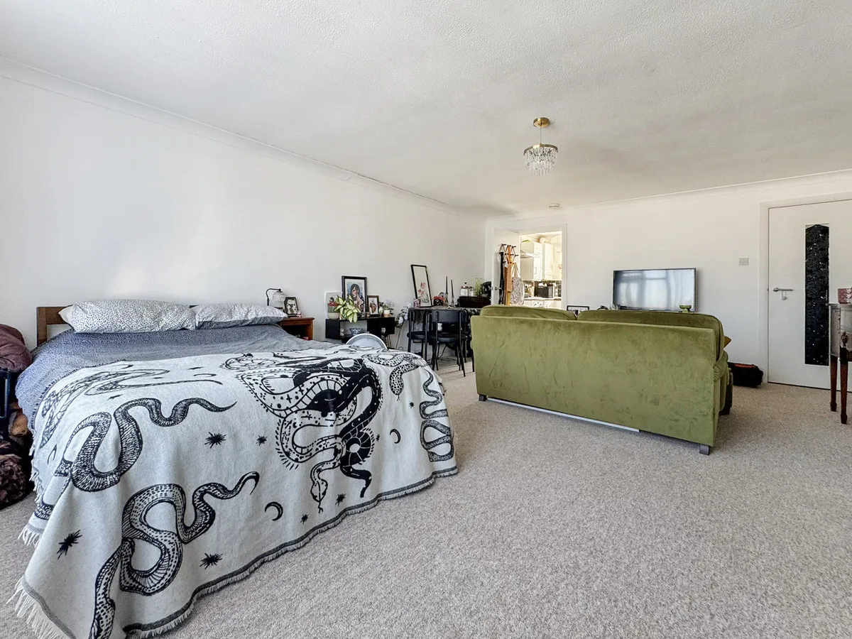 Wallace Avenue, Worthing, BN11, photo 6