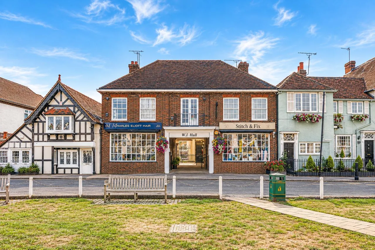 The Green, Datchet, SL3, photo 12