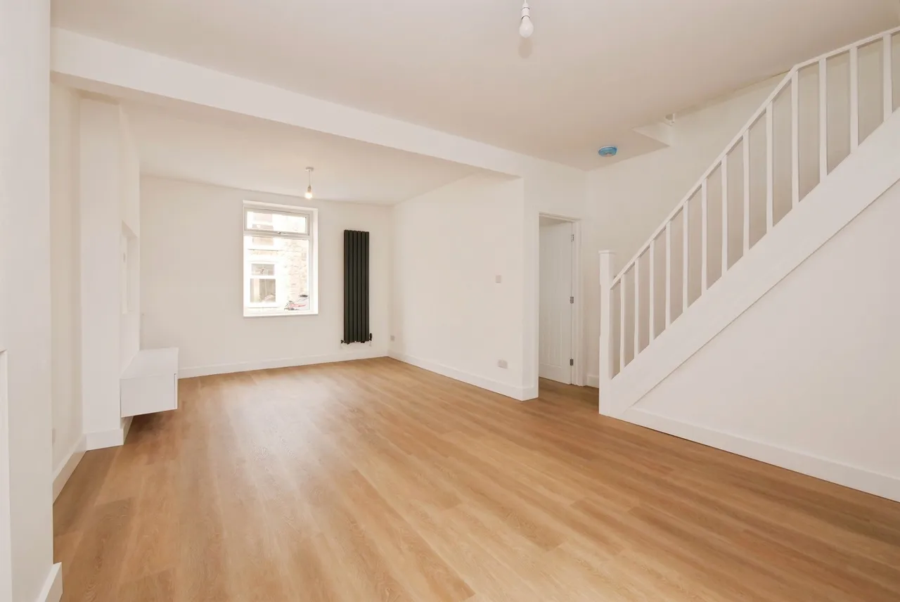 Cheltenham Terrace, Bridgend, CF31, photo 5
