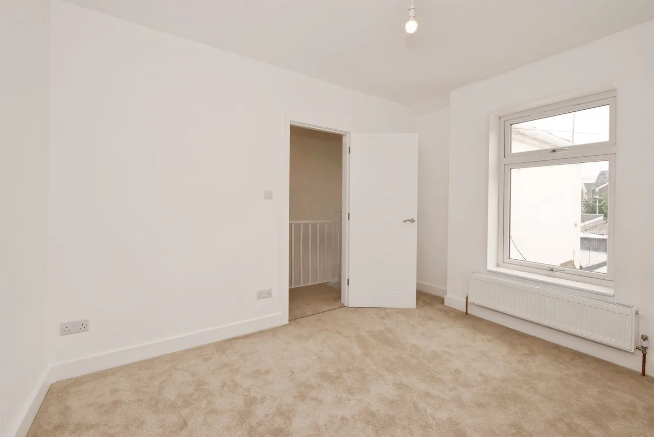 Cheltenham Terrace, Bridgend, CF31, photo 22