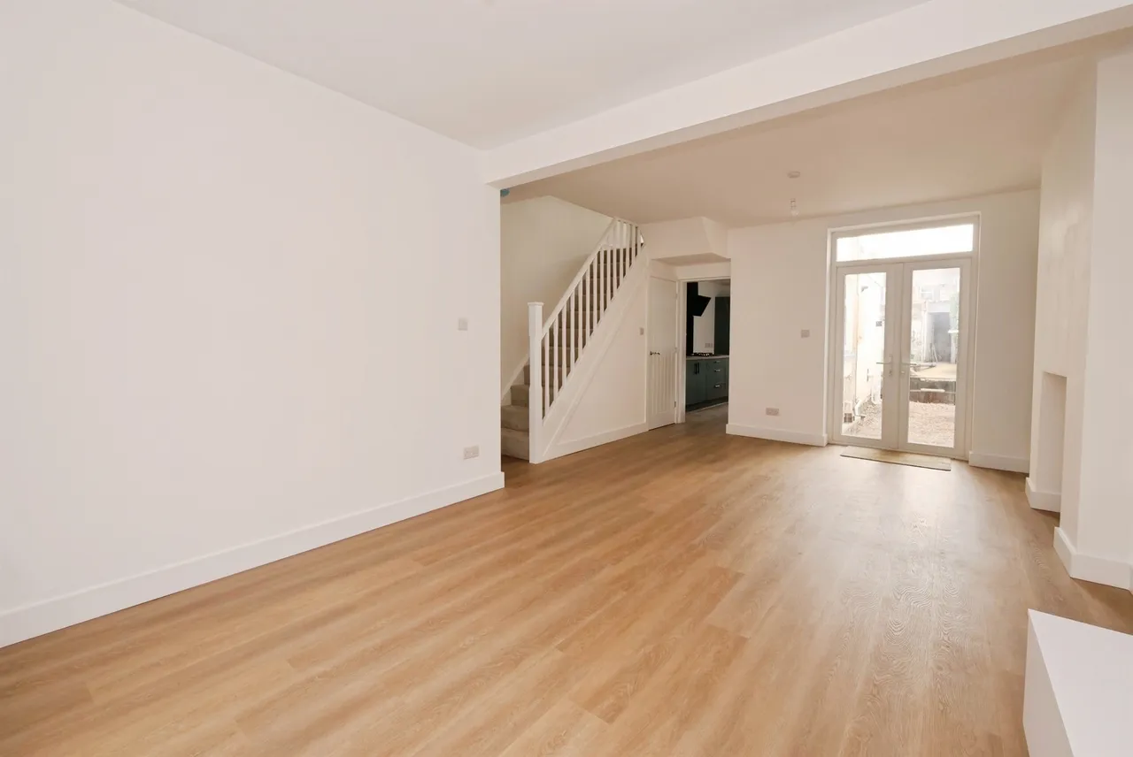 Cheltenham Terrace, Bridgend, CF31, photo 4