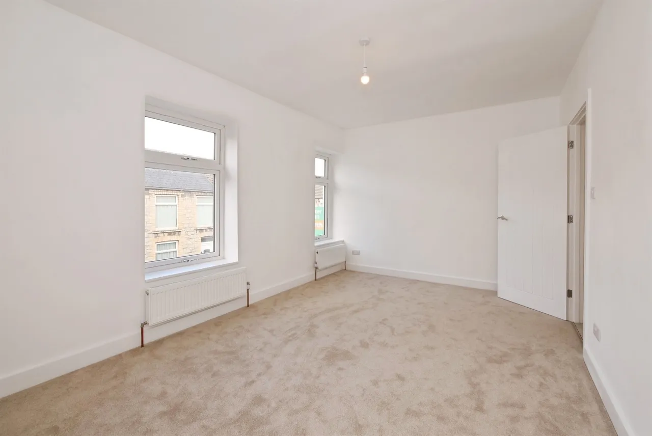 Cheltenham Terrace, Bridgend, CF31, photo 19