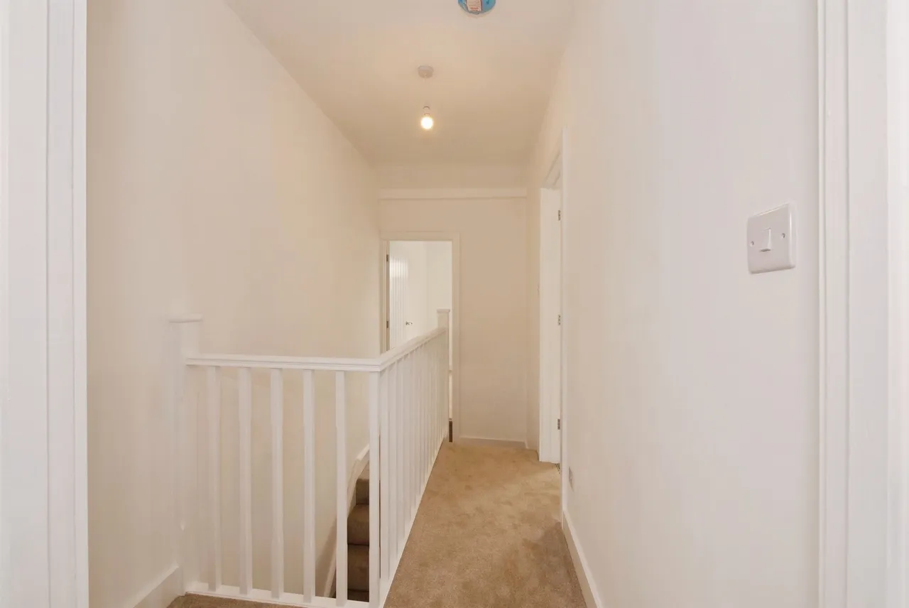 Cheltenham Terrace, Bridgend, CF31, photo 26