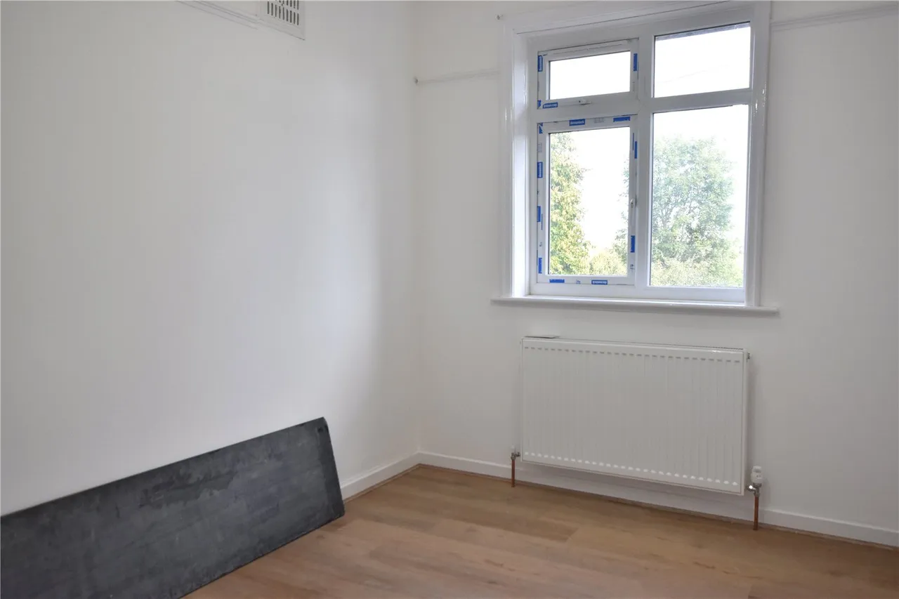 Ingleboro Drive, Purley, CR8, photo 9