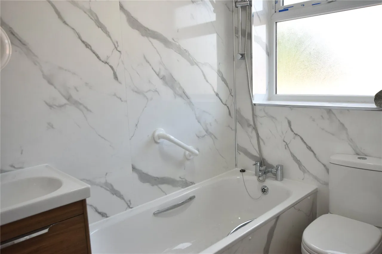 Ingleboro Drive, Purley, CR8, photo 10