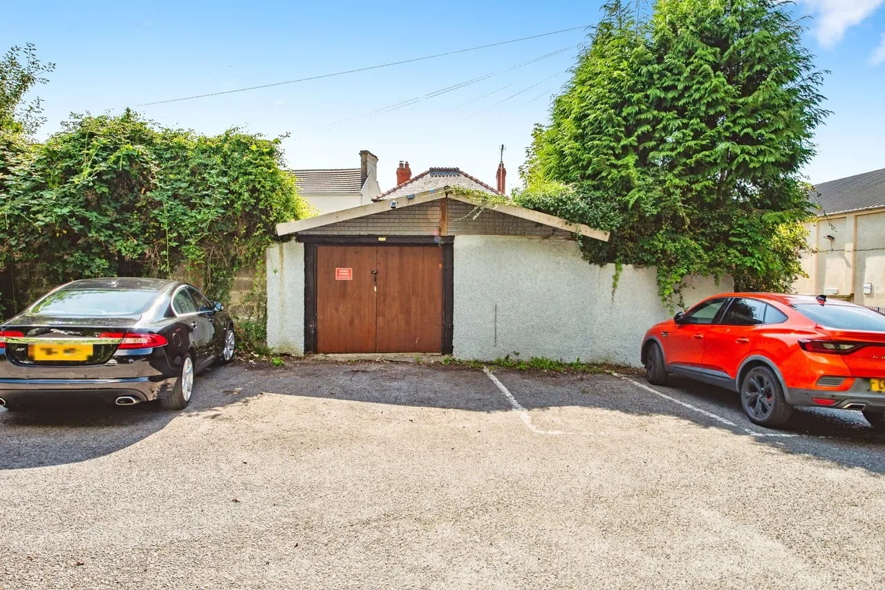 Causeway Street, Kidwelly, SA17, photo 17