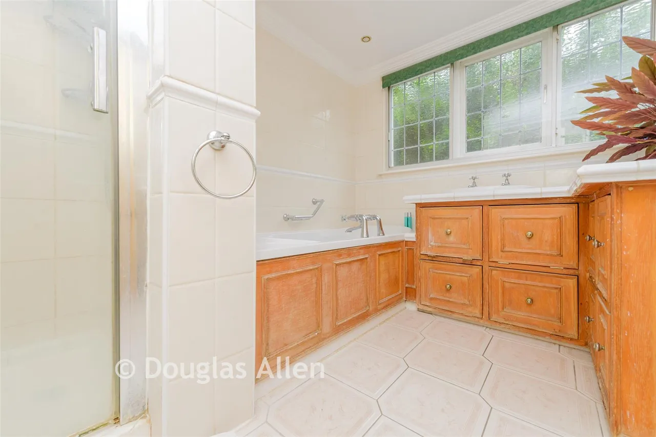 Woodbury Hill, Loughton, IG10, photo 9