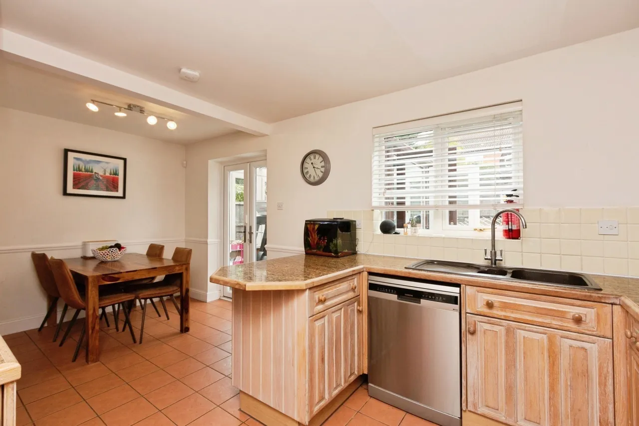 Windmill Field, Windlesham, GU20, photo 5