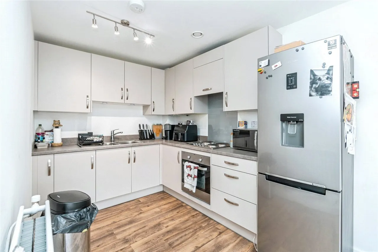 2 bed flat for sale, John Thornycroft Road, Southampton, SO19