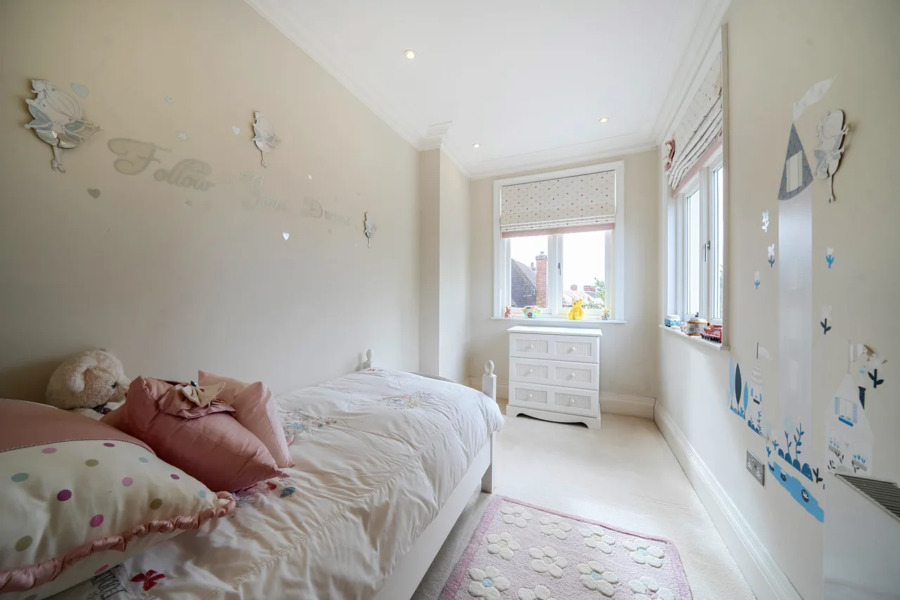 Ickenham Road, Ruislip, HA4, photo 2