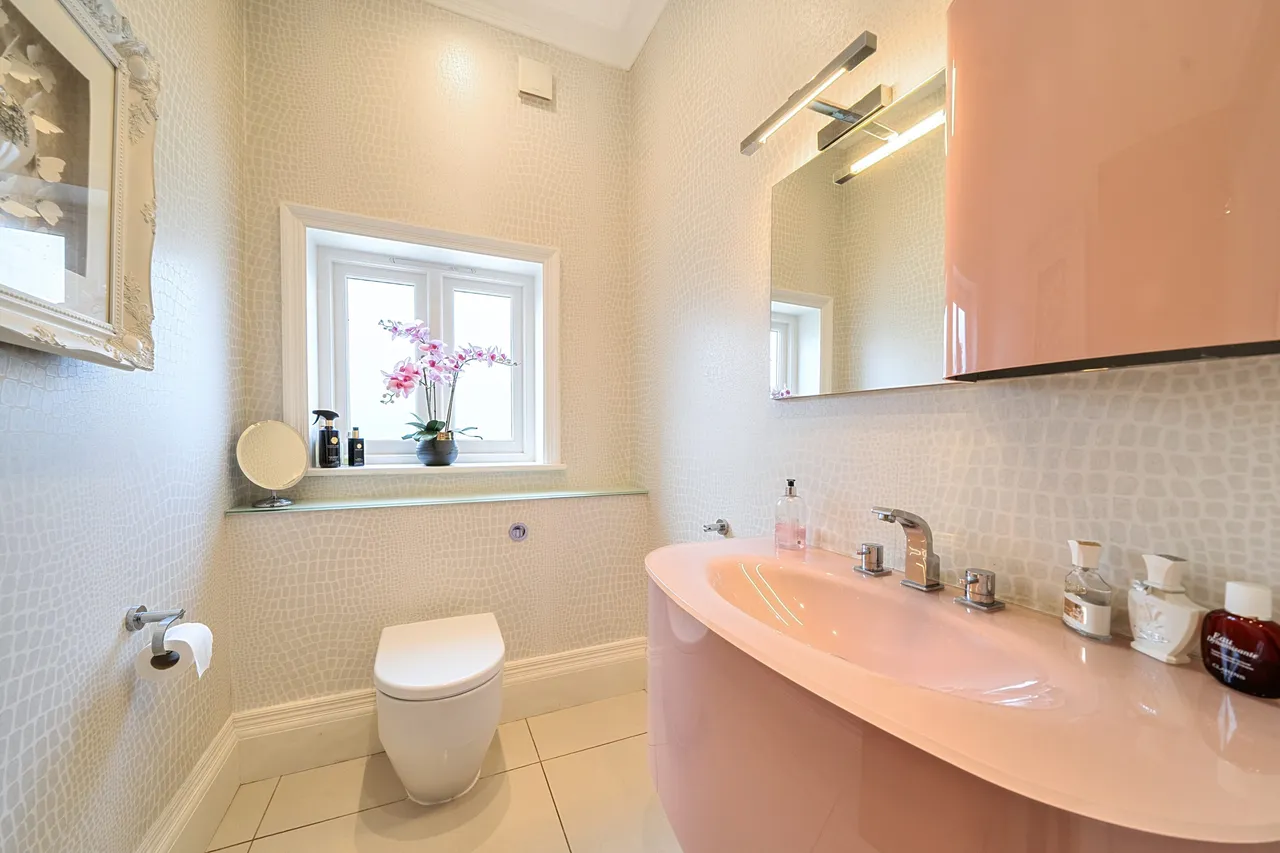 Ickenham Road, Ruislip, HA4, photo 8